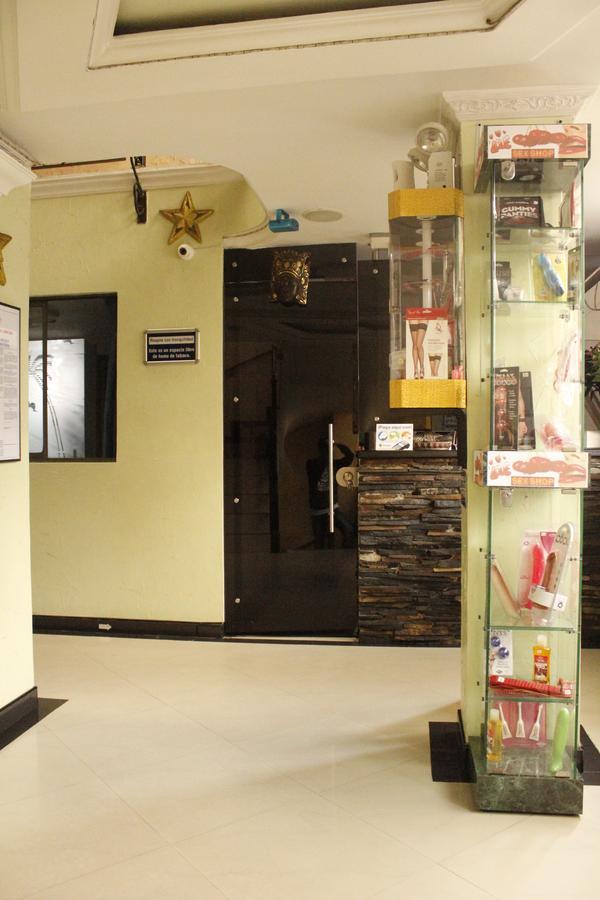 Motel Piramides De Cristal Богота Екстериор снимка