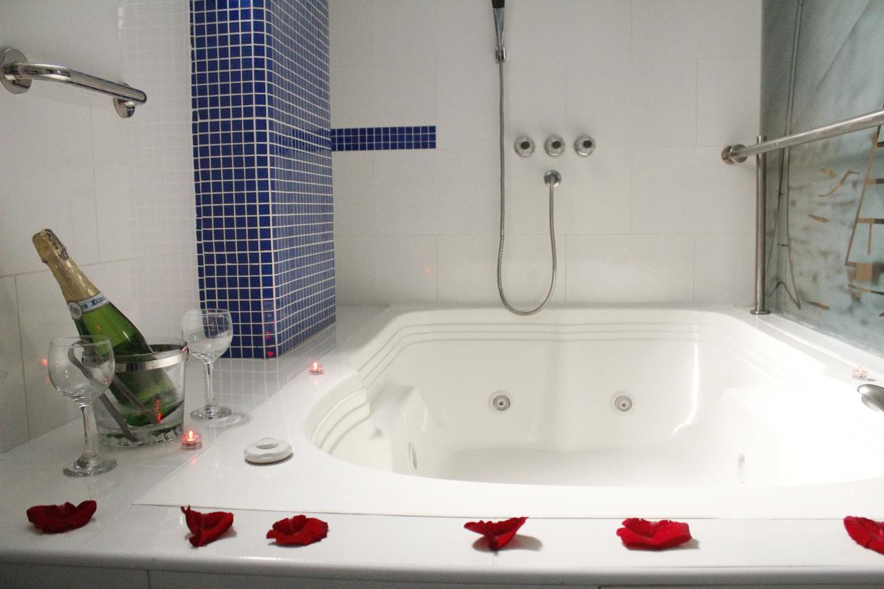 Motel Piramides De Cristal Богота Екстериор снимка