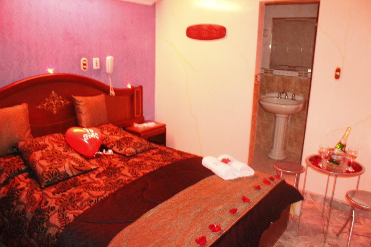 Motel Piramides De Cristal Богота Екстериор снимка
