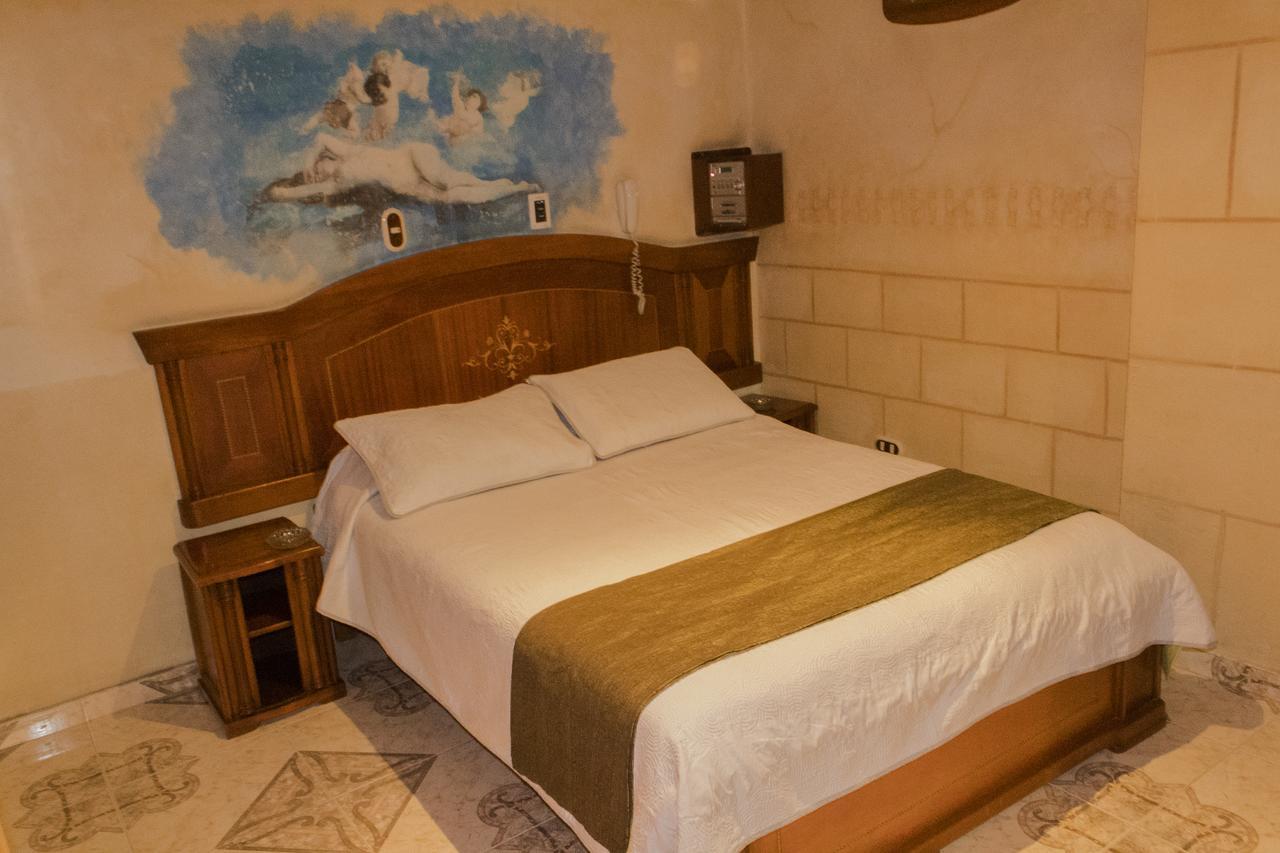 Motel Piramides De Cristal Богота Екстериор снимка